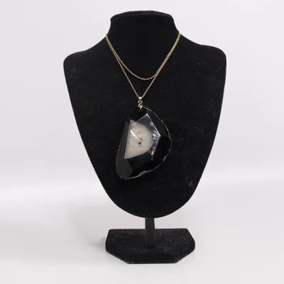 Halskette (Schwarz, Gold) von Uterqüe Unbekanntes Metall
