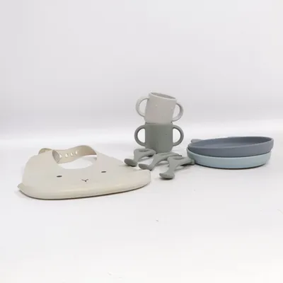 Children's dinner sets (Blue, Gray, Beige) from Liewood