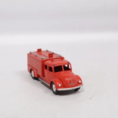 Voiture jouet (Feuerwehr-Gerätewagen) de Märklin