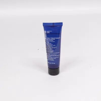 Face scrub (Pre-Treatment Exfoliating Cleanser) from Peter Thomas Roth