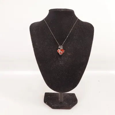 Collier (Noir) de Tous Métal inconnu