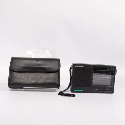 Radio (Yacht Boy 220) van Grundig