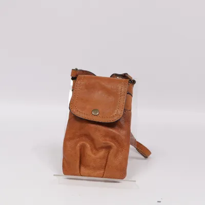 Axelremsväska (Mulab Leather Mobile Purse) från Pieces Accessories Skinn