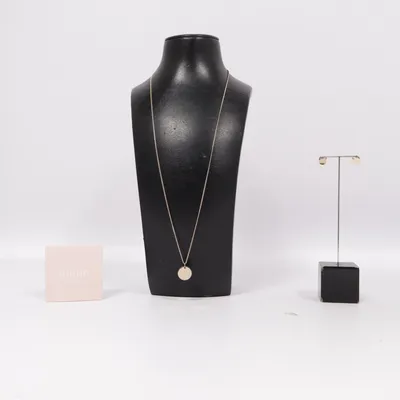 Halsband (Rosa, Silverfärgad) från Amor Okänd metall