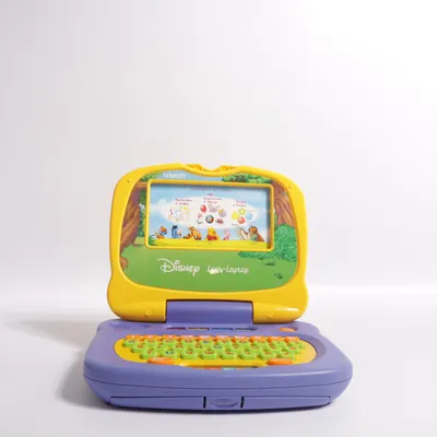 Leksaksdator (Disney Lern-Laptop mit 30 farbigen Lernbildern zum Einstecken und Entdecken) från VTech