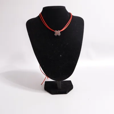 Collier (Rouge) de Pierre Lang Métal inconnu