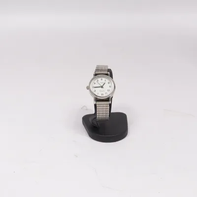 Wristwatch (Silver)