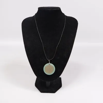 Necklace (Green, Black, Gold) Unknown metal
