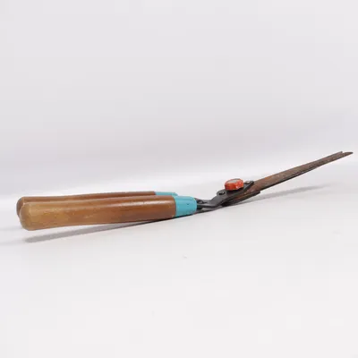 Hedge shears (Brown, Silver, Blue) from Gardena