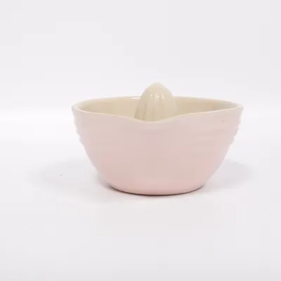 Citrus press (Pink) from Le Creuset