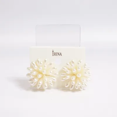 Boucles d'oreilles (Beige) de Irina Métal inconnu