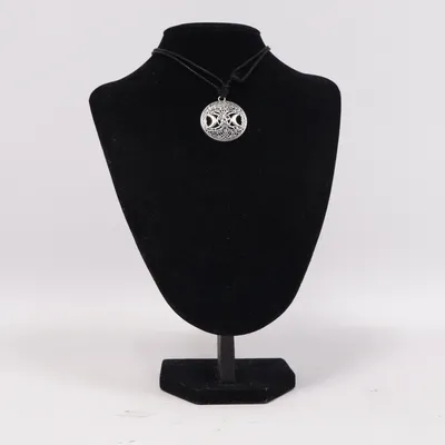 Necklace (Silver, Black) Unknown metal