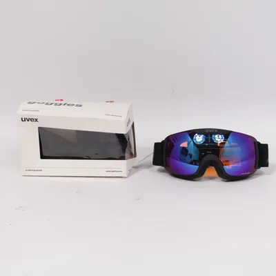 Ski goggles (Black, Blue) from Uvex