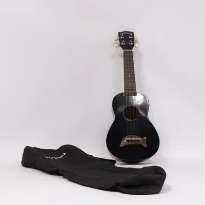 Ukulele (Svart) från Makala