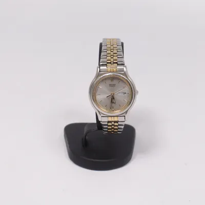 Montre (3Y03-0A60) de Seiko