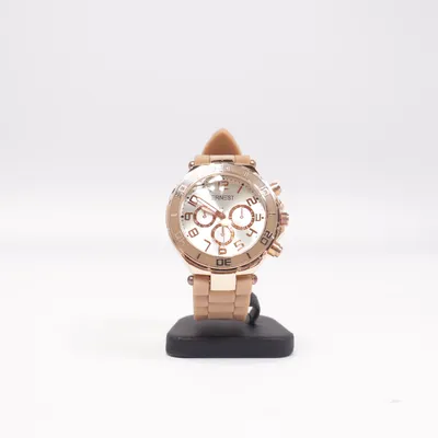 Montre (Beige) de Ernest
