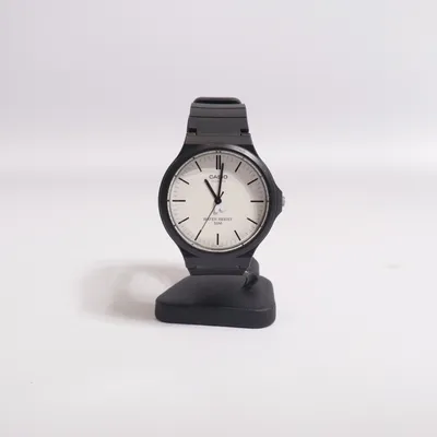 Armbanduhr (Mw-240) von Casio