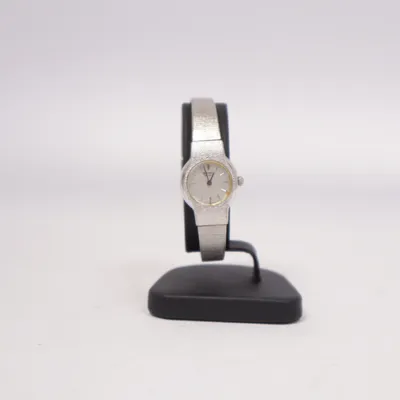 Wristwatch (2Y00-0A40) from Seiko