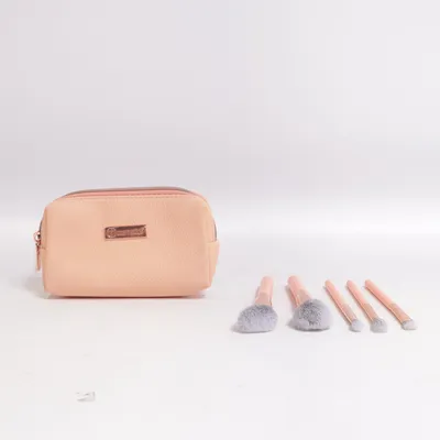 Makeup brush (Pink) from BH Cosmetics