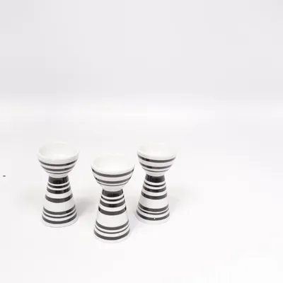 Coquetier (Blanc, Noir) de Marimekko