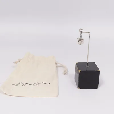 Berlock (Chance) från Chanel Okänd metall