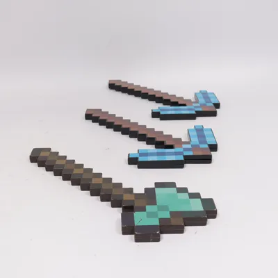 Leksaksvapen (Blå, Brun, Grön) från Minecraft