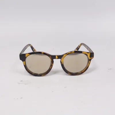 Sunglasses (Brown, Multicolored) from Le Specs
