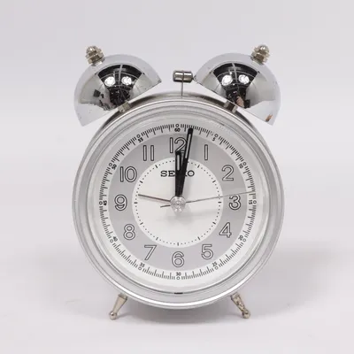 Bordsklocka (Silverfärgad) från Seiko