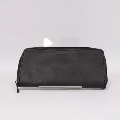 Wallet (Black) from Mary Kay