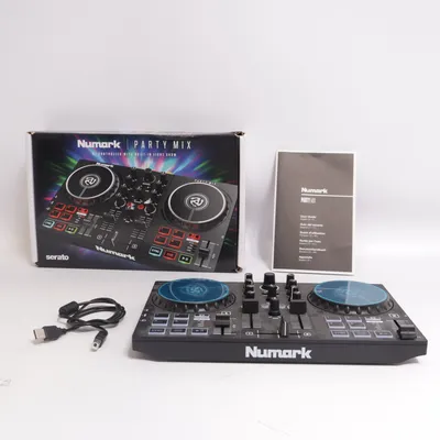 Mixer table (Party Mix) from Numark