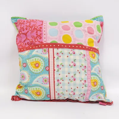 Cushion (Multicolored) from APELT