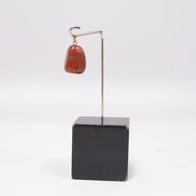 Hanger (Rood) Onbekend materiaal
