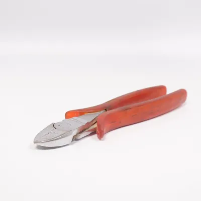Wire cutter from Knipex