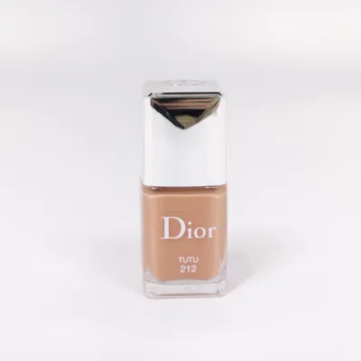 Neglelak (Vernis TUTU 212) fra Dior