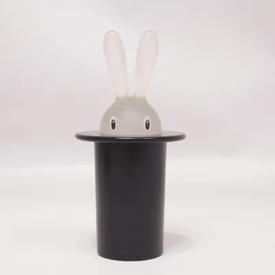 Figurin (Svart, Vit) från Alessi