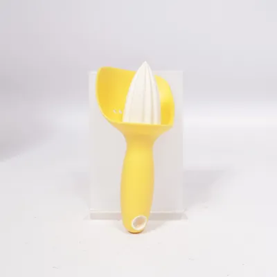 Citrus press (Yellow, White) from Joseph Joseph
