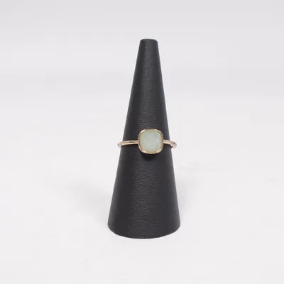 Ring (Guldfärgad) Okänd metall