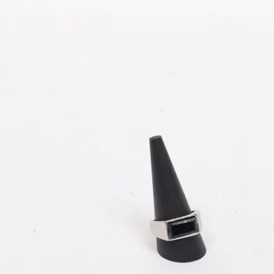 Chevalière (Argent, Noir) Métal inconnu