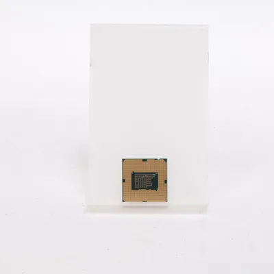 Processor (Guldfärgad, Grön) från Intel