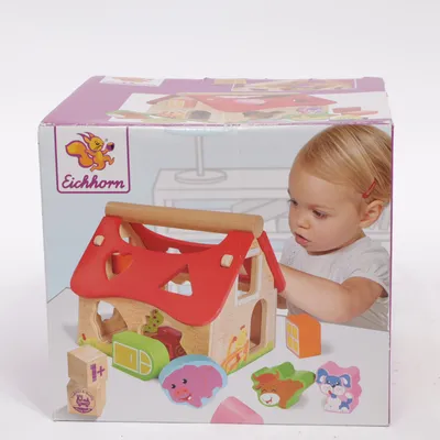 Aktivitetslegetøj (Shape Sorting House) fra Eichhorn
