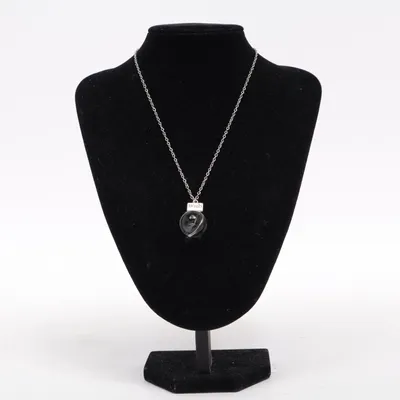 Halsband (Silverfärgad) från Wish Okänd metall