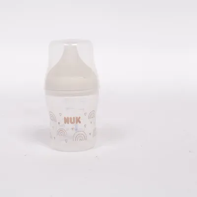Nappflaska (Vit) från NUK