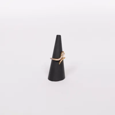 Ring (Gold) Unknown metal