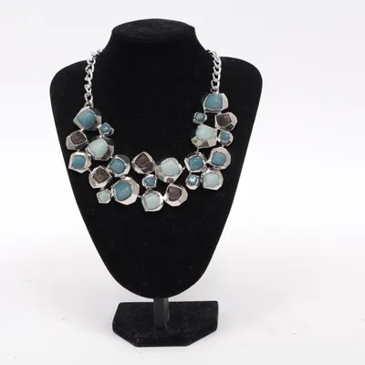 Collier (Bleu, Gris, Argent) Métal inconnu