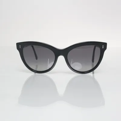 Solglasögon (VA 4013) från Valentino