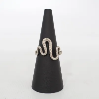 Ring (Sølv) fra Maanesten Sølv