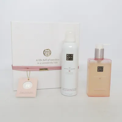 Skincare set (The Ritual Of Sakura) van Rituals