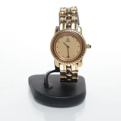 Armbandsur (006-091 860L) från Fendi