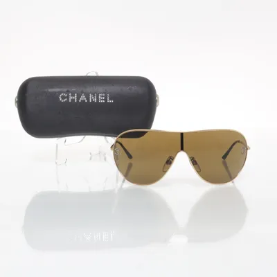 Solglasögon (4122-B) från Chanel