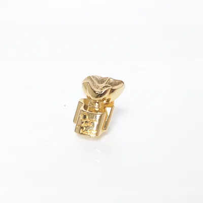 Pin (Guldfärgad, Vit) från Oscar de la Renta Okänd metall
